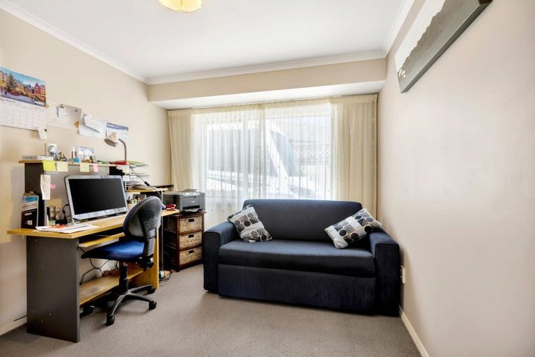 Photo of property in 38 Roto Street, Hurdon, New Plymouth, 4310