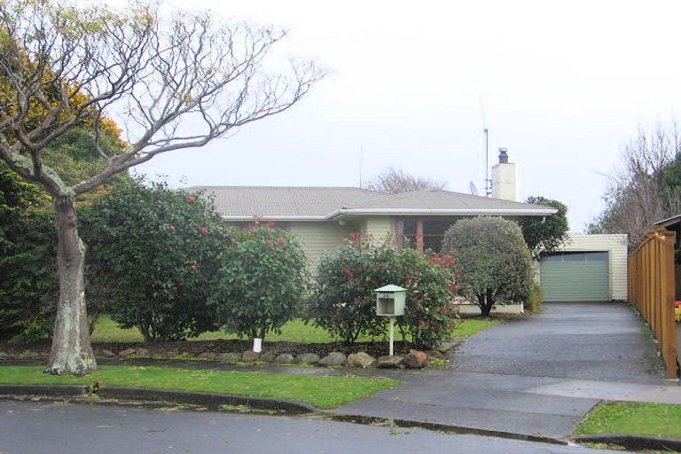 Photo of property in 26 Snowdon Avenue, Terrace End, Palmerston North, 4410