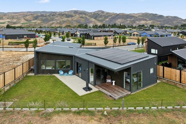 Photo of property in 93 Magnum Drive, Cromwell, 9310