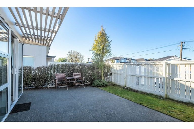 Photo of property in 3/97 Packe Street, Edgeware, Christchurch, 8013