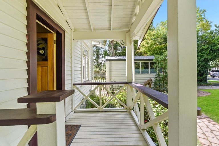 Photo of property in 11 Young Street, Claudelands, Hamilton, 3214