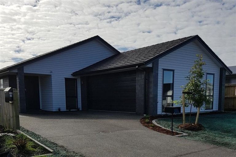 Photo of property in 20 Furlong Road, Papamoa, 3118