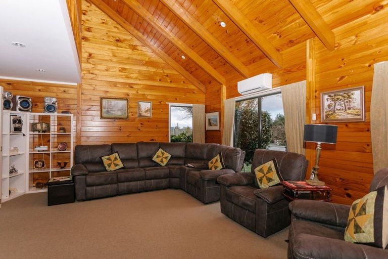 Photo of property in 24 Ruahine Street, Dannevirke, 4930