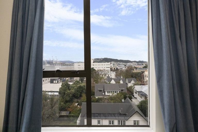 Photo of property in Hobson Court Flats, 56/70 Hobson Street, Thorndon, Wellington, 6011