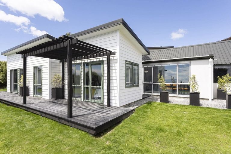 Photo of property in 147 Soleares Avenue, Mount Pleasant, Christchurch, 8081