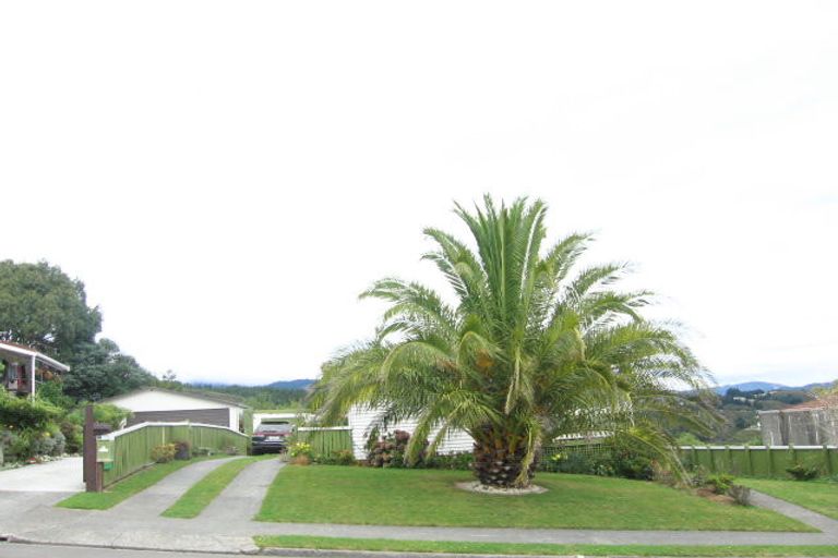 Photo of property in 14 Mount Marua Drive, Timberlea, Upper Hutt, 5018