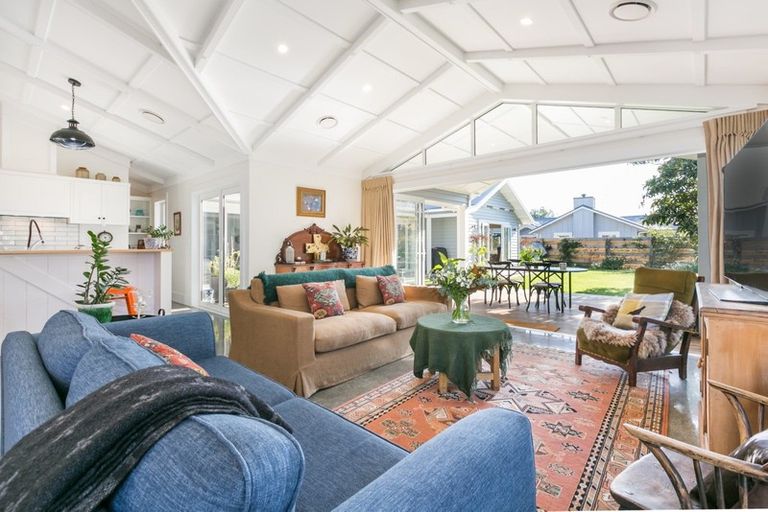 Photo of property in 18 Reynolds Road, Havelock North, 4130