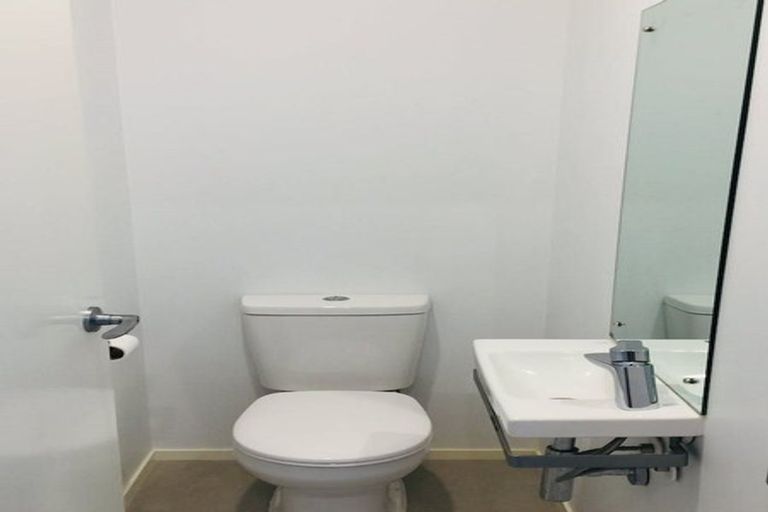 Photo of property in 31 Forbes Mccammon Drive, Swanson, Auckland, 0614