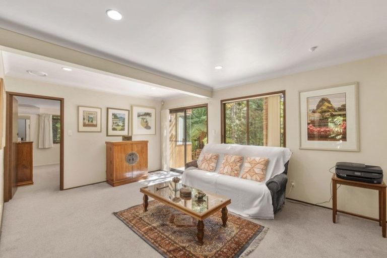 Photo of property in 43 Barlow Place, Chatswood, Auckland, 0626