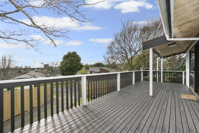 Photo of property in 13 Banyan Drive, Totara Heights, Auckland, 2105