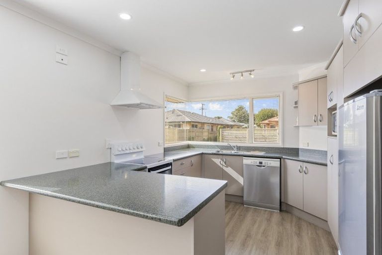 Photo of property in 112b Govett Avenue, Frankleigh Park, New Plymouth, 4310