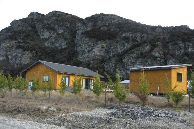 Photo of property in 18 Old Racecourse Road, Albert Town, Wanaka, 9305