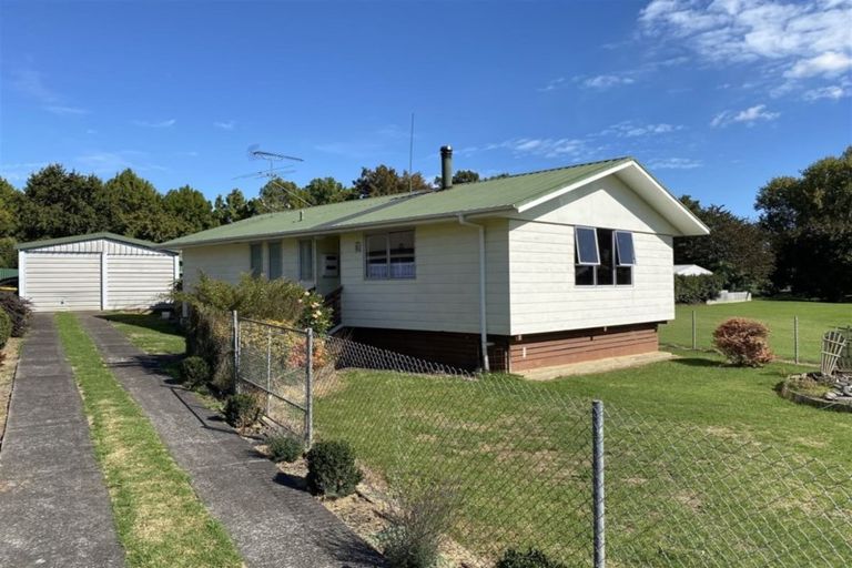 Photo of property in 25 Reynolds Road, Pukekohe, 2120