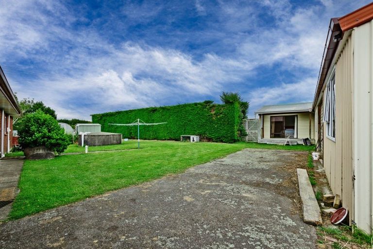 Photo of property in 10 Wills Road, West Plains, Invercargill, 9874