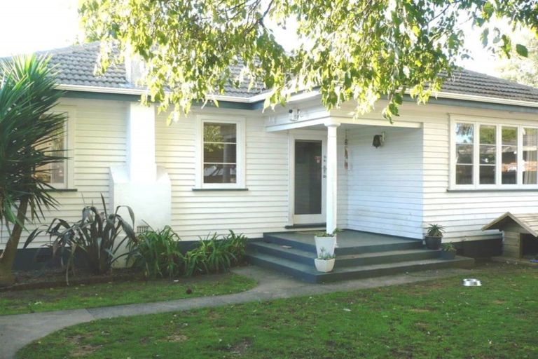 Photo of property in 5 Clark Road, Karaka, Papakura, 2580