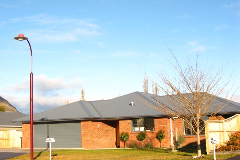 Photo of property in 23 Poolburn Court, Lake Hayes, Queenstown, 9304