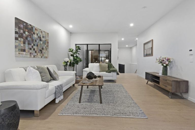 Photo of property in 85 Bearing Parade, Long Bay, Auckland, 0630