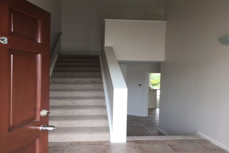 Photo of property in 7 Gillett Place, Botany Downs, Auckland, 2014
