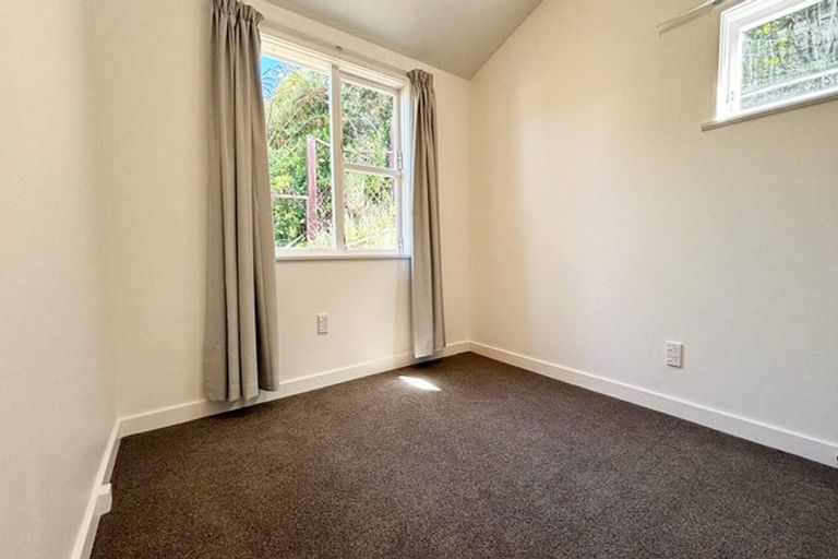 Photo of property in 18 Muri Road, Pukerua Bay, 5026