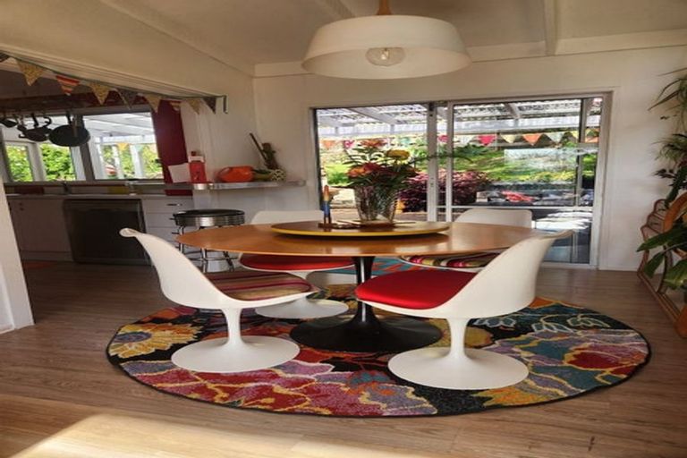 Photo of property in 28 Zingaro Place, Massey, Auckland, 0614