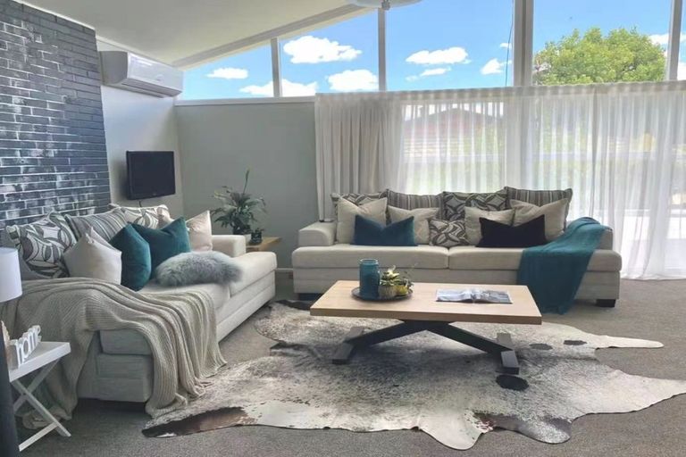 Photo of property in 24 Waverley Avenue, Glenfield, Auckland, 0629