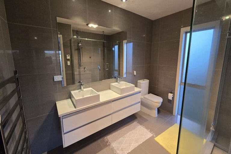 Photo of property in 34 Leburn Crescent, Flat Bush, Auckland, 2016