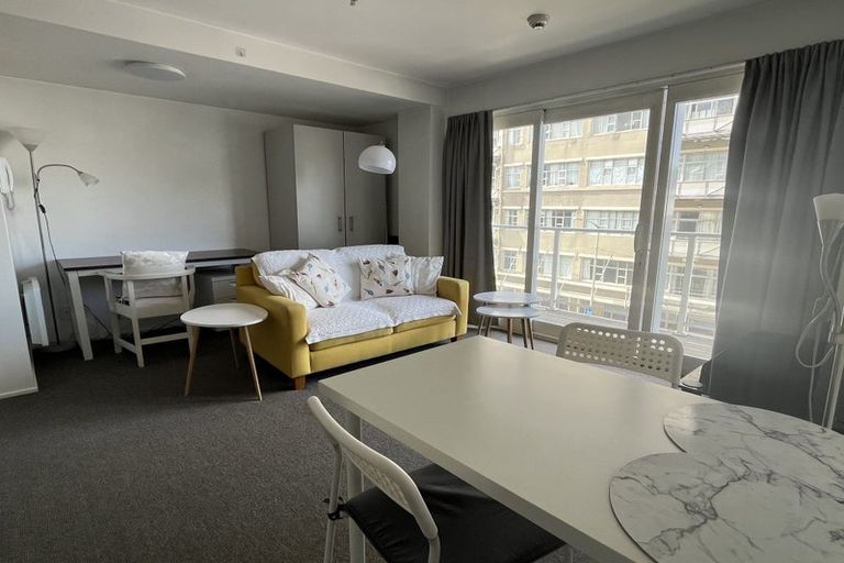 Photo of property in The Peak Apartments, 406/170 Taranaki Street, Te Aro, Wellington, 6011
