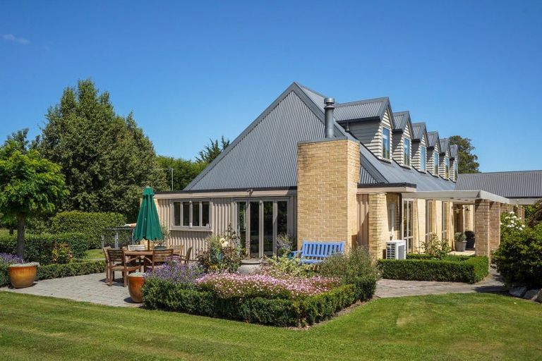 Photo of property in 389 Marshs Road, Halswell, Christchurch, 8025