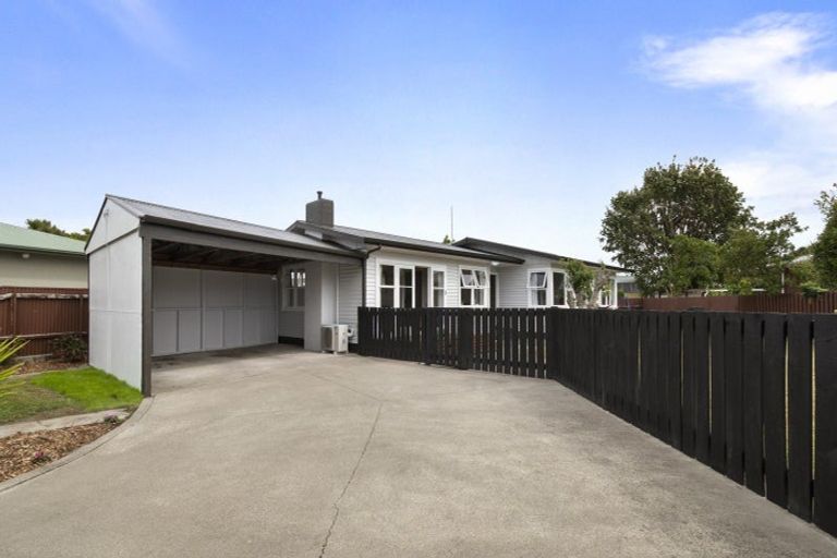 Photo of property in 3 Tingey Place, Awapuni, Palmerston North, 4412