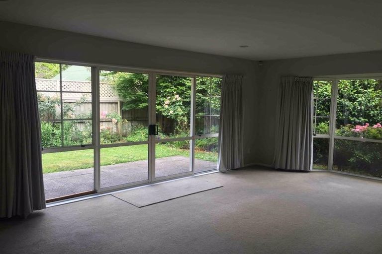 Photo of property in 70a Straven Road, Fendalton, Christchurch, 8014