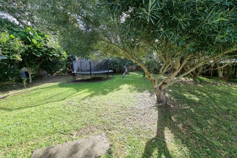 Photo of property in 12 Seabreeze Road, Narrow Neck, Auckland, 0624