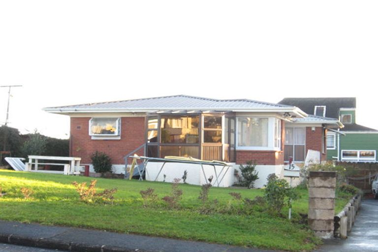 Photo of property in 15 Rothery Road, Hillpark, Auckland, 2102