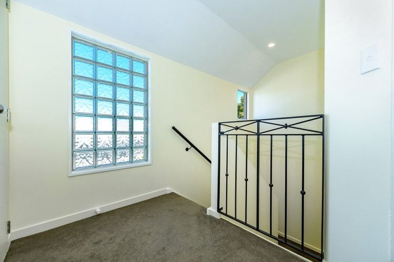 Photo of property in 2/44 Springfield Road, St Albans, Christchurch, 8014