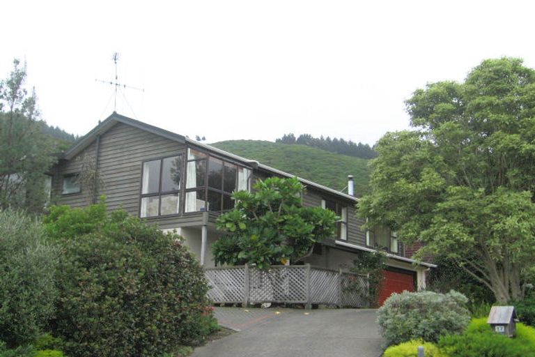 Photo of property in 17 Duval Grove, Tawa, Wellington, 5028