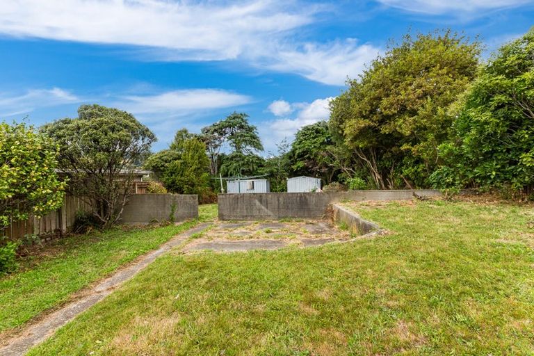 Photo of property in 25 Lincoln Avenue, Tawa, Wellington, 5028