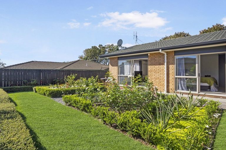 Photo of property in 47 Crawford Avenue, Mangere Bridge, Auckland, 2022