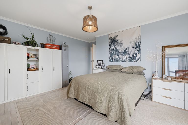 Photo of property in 8 Ellersley Street, Halfway Bush, Dunedin, 9010