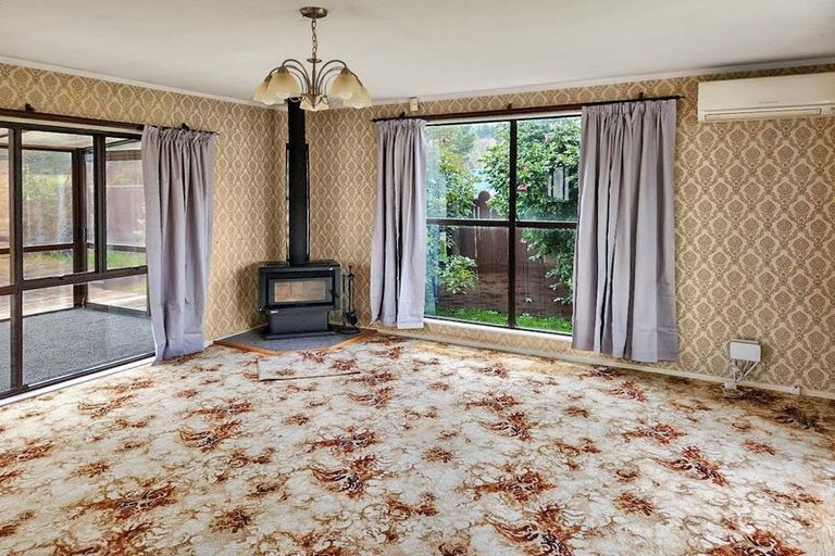 Photo of property in 343 Wellington Road, Wainuiomata, Lower Hutt, 5014