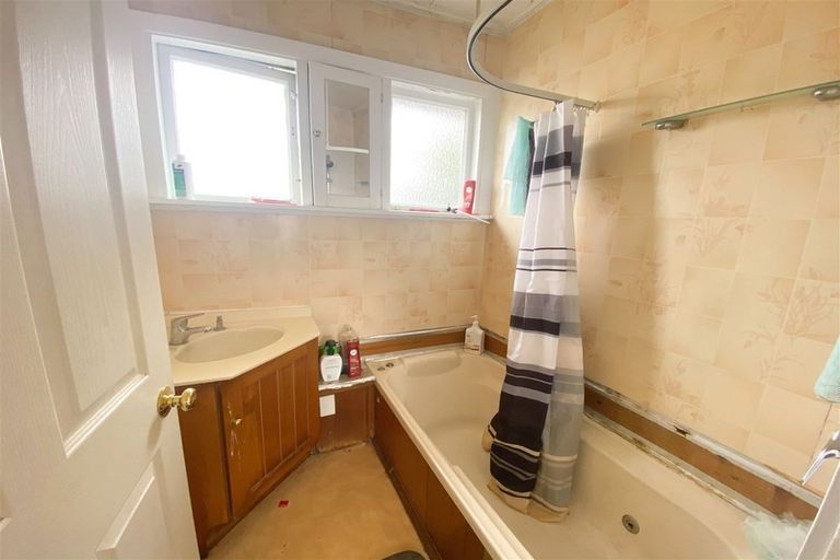 Photo of property in 151 Olliviers Road, Phillipstown, Christchurch, 8011