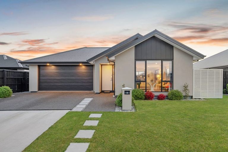 Photo of property in 8 Hanmer Crescent, Rangiora, 7400