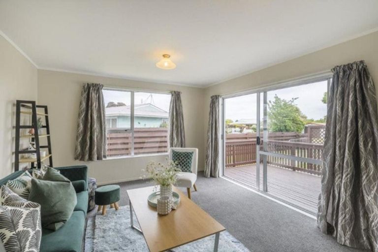 Photo of property in 37 Parakai Street, Paraparaumu, 5032