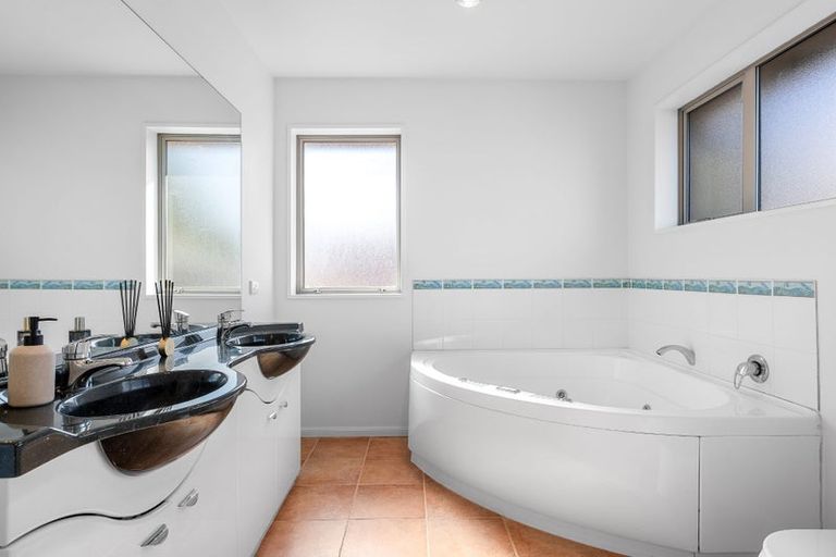 Photo of property in 2 Wedmore Close, Burwood, Christchurch, 8083