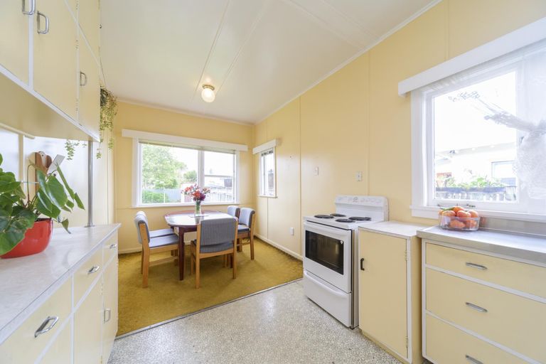Photo of property in 50 Florence Avenue, Palmerston North, 4414