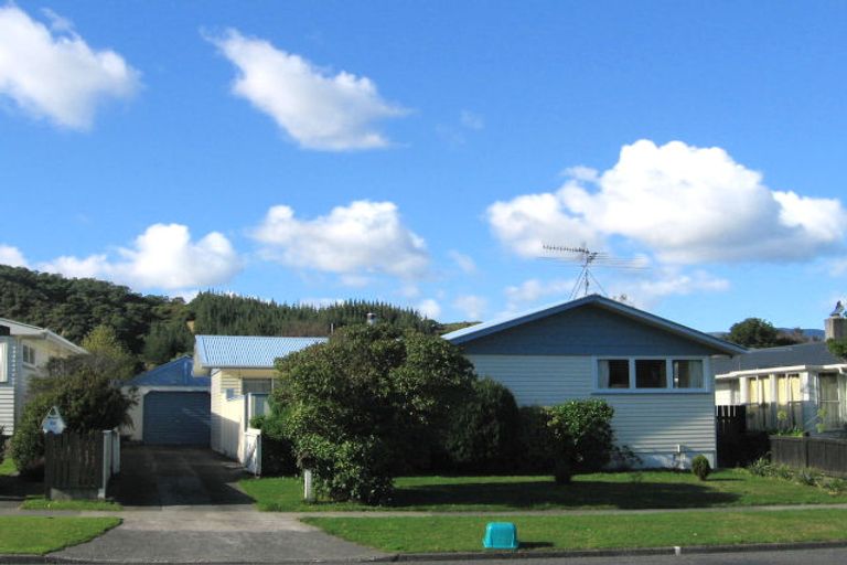 Photo of property in 42 Mohaka Street, Wainuiomata, Lower Hutt, 5014