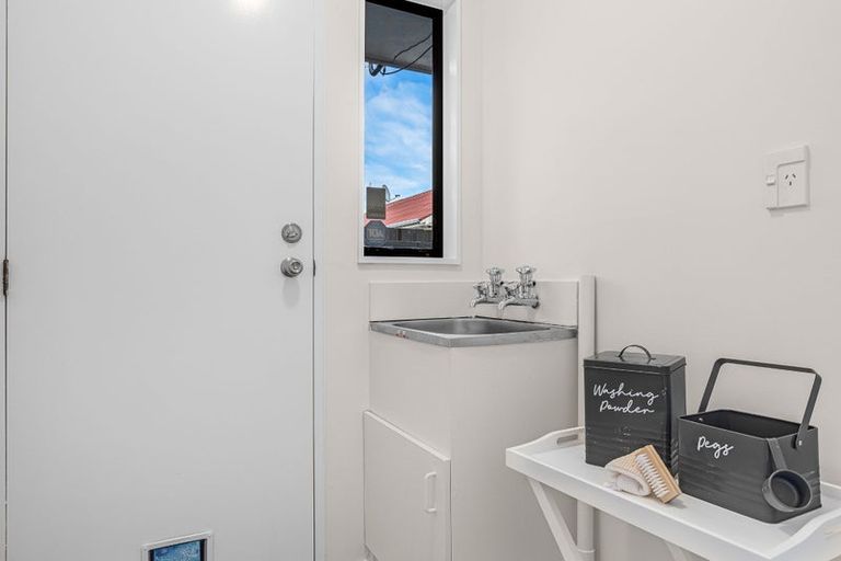 Photo of property in 2/51 Tilford Street, Woolston, Christchurch, 8062