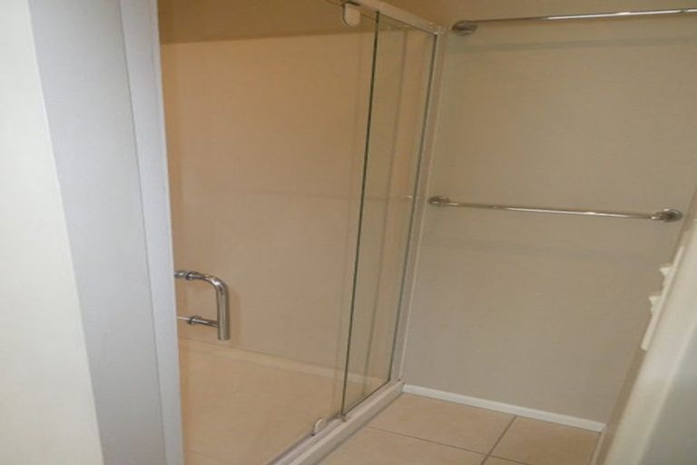 Photo of property in 5 Mulberry Street, Maungaraki, Lower Hutt, 5010