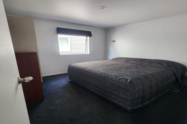 Photo of property in 12a-c Camden Street, Turnbull Thomson Park, Invercargill, 9810