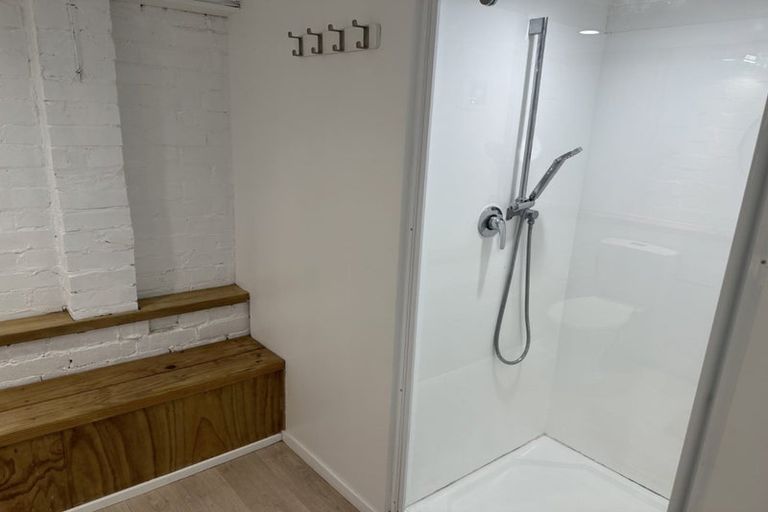 Photo of property in 32 Chartwell Avenue, Glenfield, Auckland, 0629