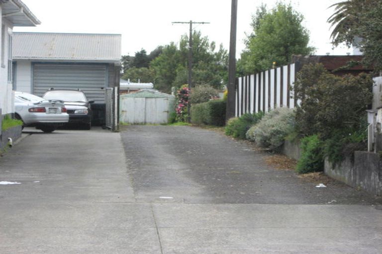 Photo of property in 285 Carrington Street, Vogeltown, New Plymouth, 4310