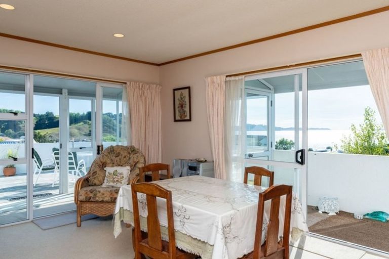 Photo of property in 8 Merehai Place, Snells Beach, 0920